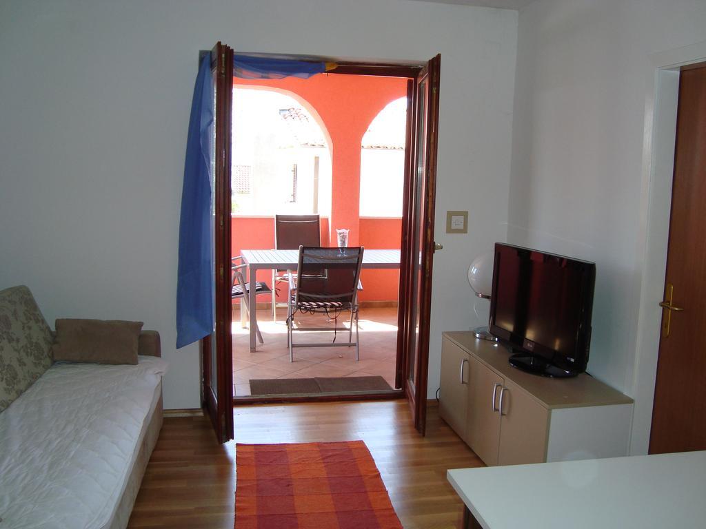 Apartments Josip Pinezići Exterior foto